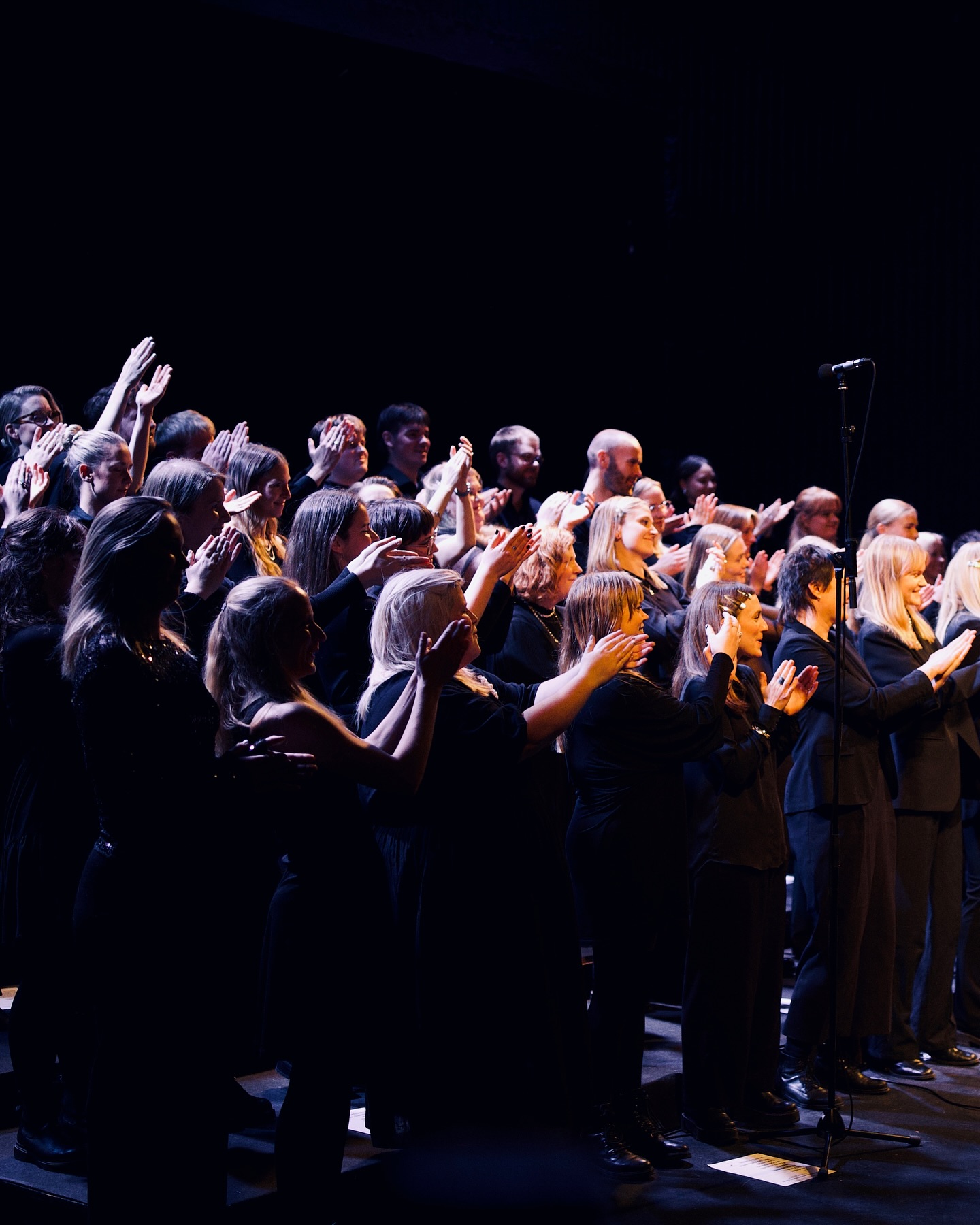 Stockholm Independent Choir live at Ö2 Scenkonst, photo 6 of 7.