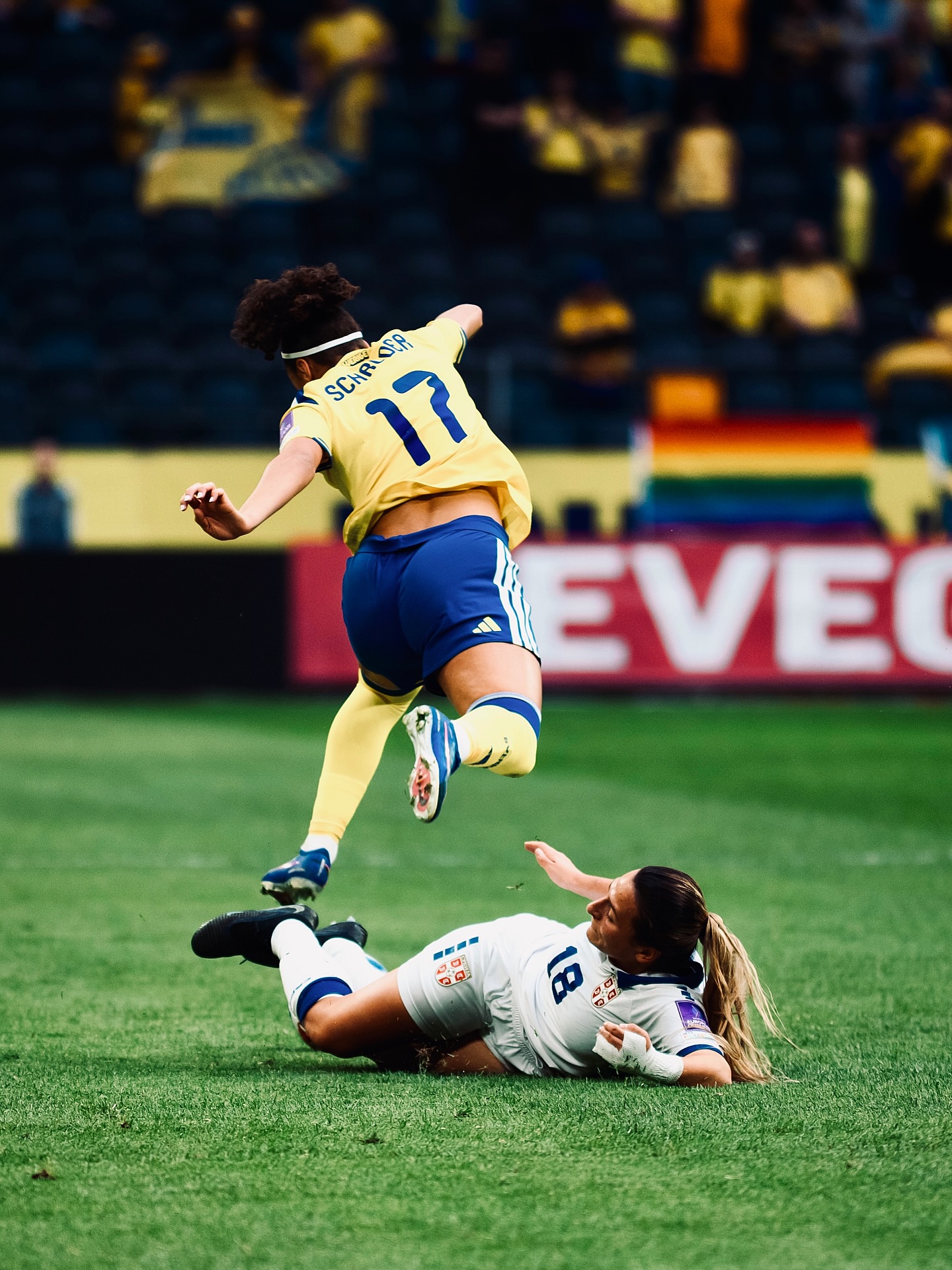 Blackstenius winner earns Sweden vital qualifying points — photograph 2.