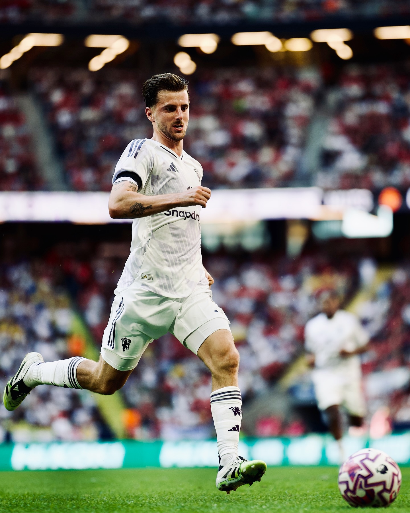 Manchester United and Leeds share goalless Stockholm opener — photograph 10.