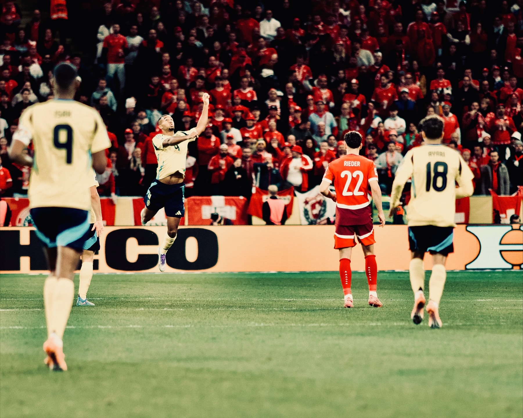 Switzerland defeat Sweden 2–0 in Solna World Cup qualifier — photograph 11.