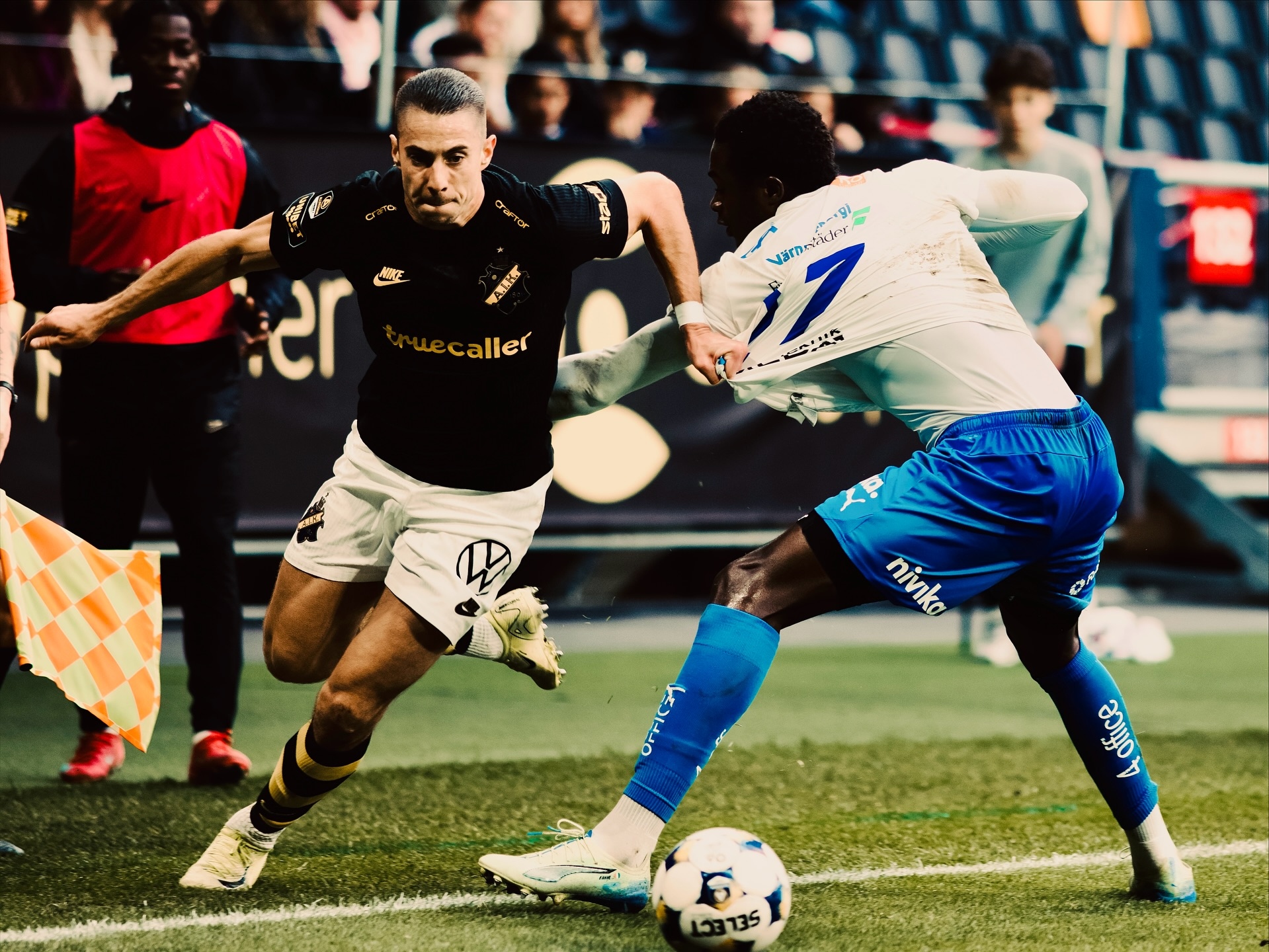 Värnamo take 3–2 away win against AIK — photograph 6.