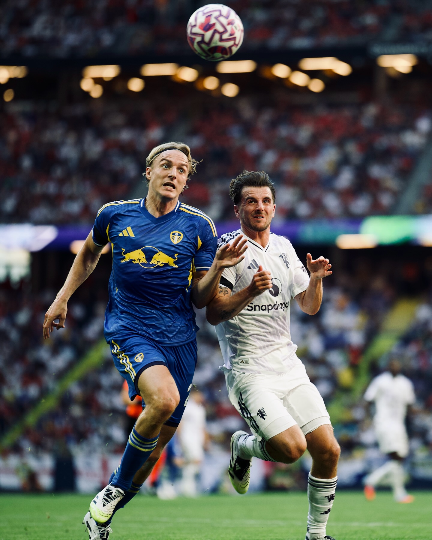 Manchester United and Leeds share goalless Stockholm opener — photograph 4.